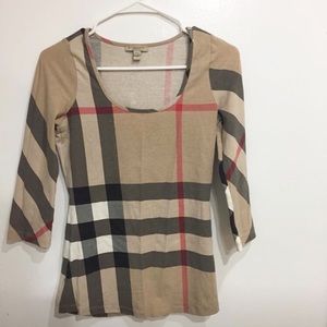 Burberry 3/4 sleeve top